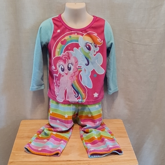 5/$20. My Little Pony Rainbow Pajamas, well loved, Sz 4, very comfortable - Picture 1 of 4